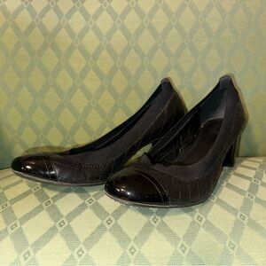 EUC Tory Burch CARRIE Quilted Pumps